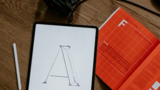 AI副業の初期投資 月2万円の内訳を書く販売職40代の家計簿